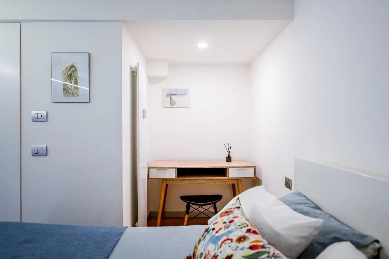 The Social Loft Apartment Milan 0*,